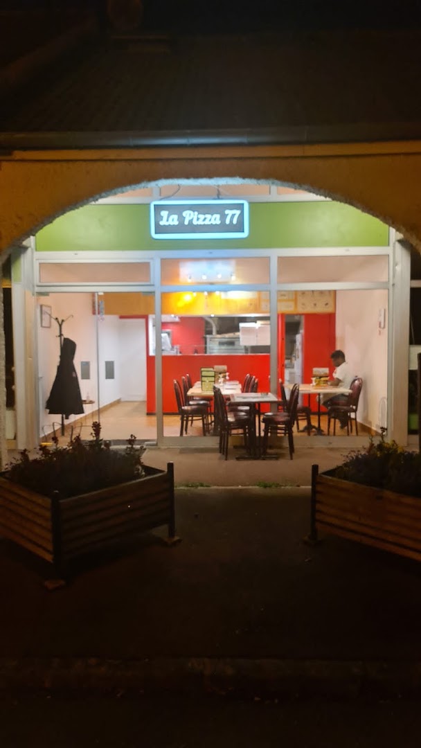 LA PIZZA 77 · Photos 5